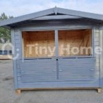 Medinis prekybinis kioskas